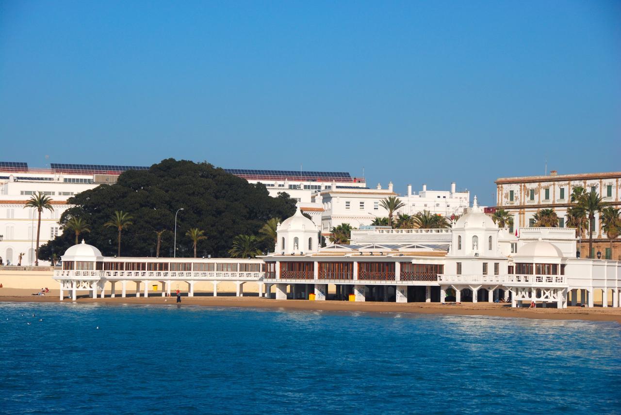 Apartamentos La Caleta De Cadiz Exterior photo